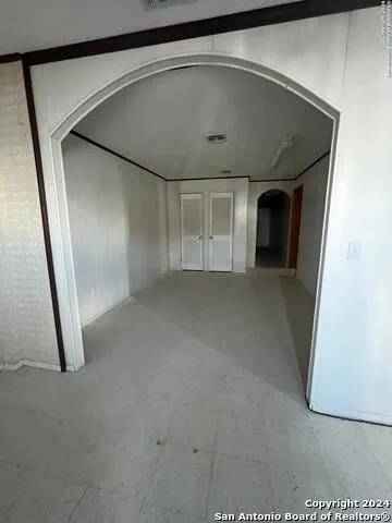 206 5TH ST Carrizo Springs, TX 78834