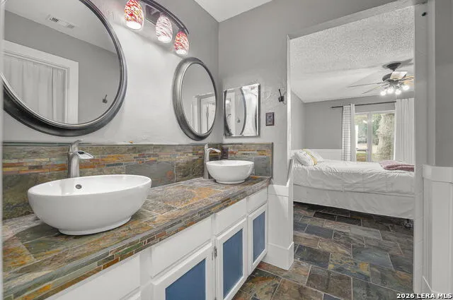 14118 SAGE TRAIL San Antonio, TX 78231