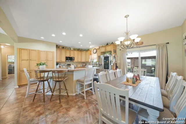 313 YORKTOWN Pleasanton, TX 78064