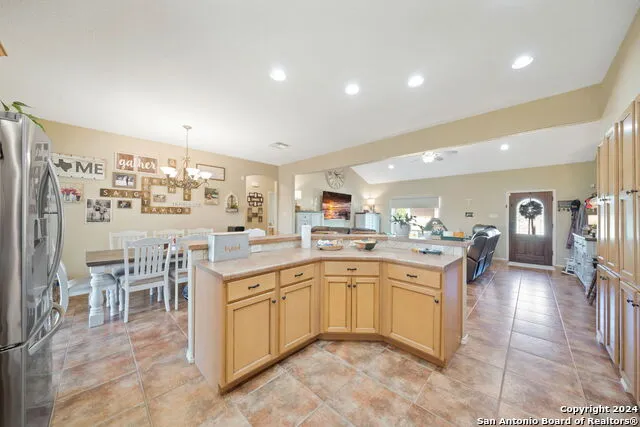 313 YORKTOWN Pleasanton, TX 78064