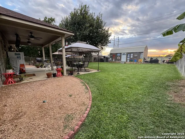 313 YORKTOWN Pleasanton, TX 78064