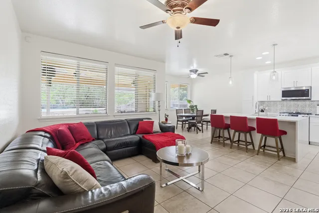 23435 WOODLAWN RDG San Antonio, TX 78259