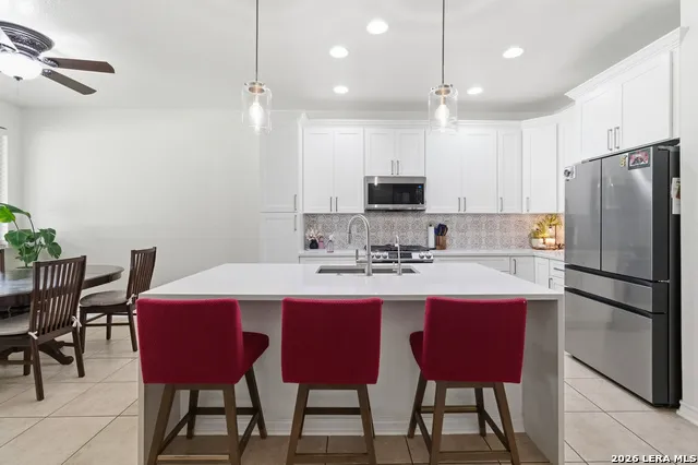 23435 WOODLAWN RDG San Antonio, TX 78259