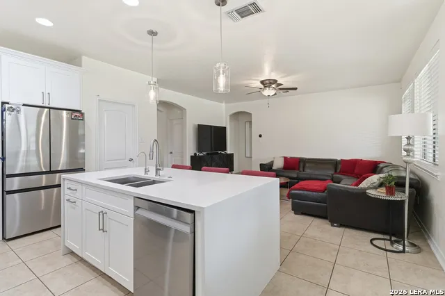 23435 WOODLAWN RDG San Antonio, TX 78259
