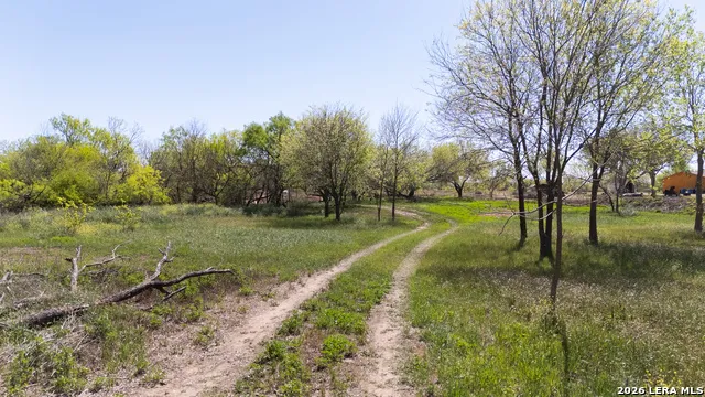 7468 Real China Grove, TX 78263