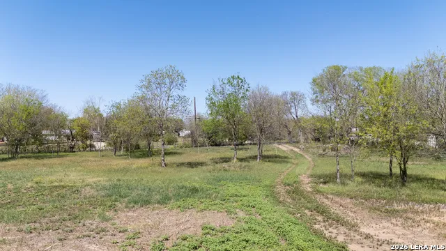 7468 Real China Grove, TX 78263