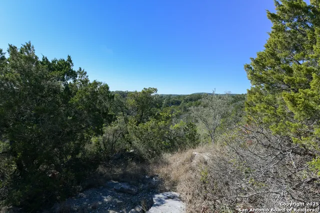 11304 Condor Pass Helotes, TX 78023