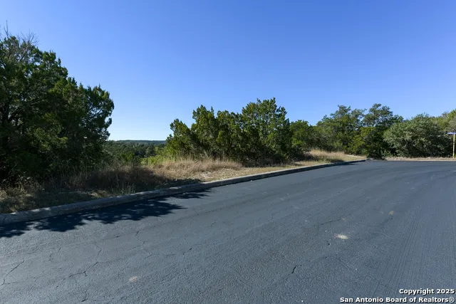 11266 Condor Pass Helotes, TX 78023