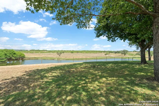 2220 FM 1343 Devine, TX 78016