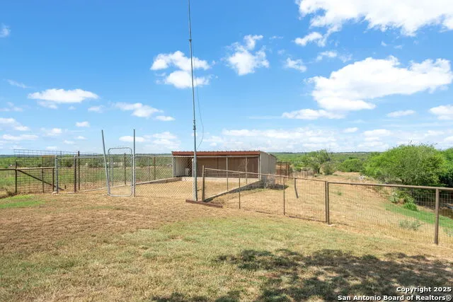 2220 FM 1343 Devine, TX 78016