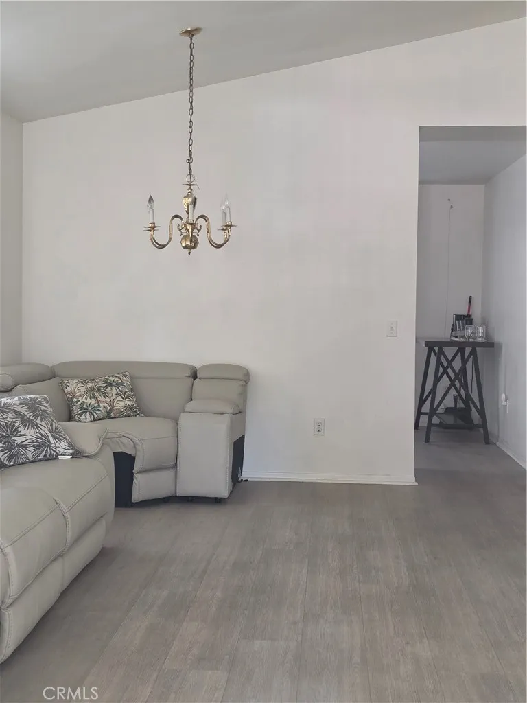 1915 W Stockwell Compton, CA 90222