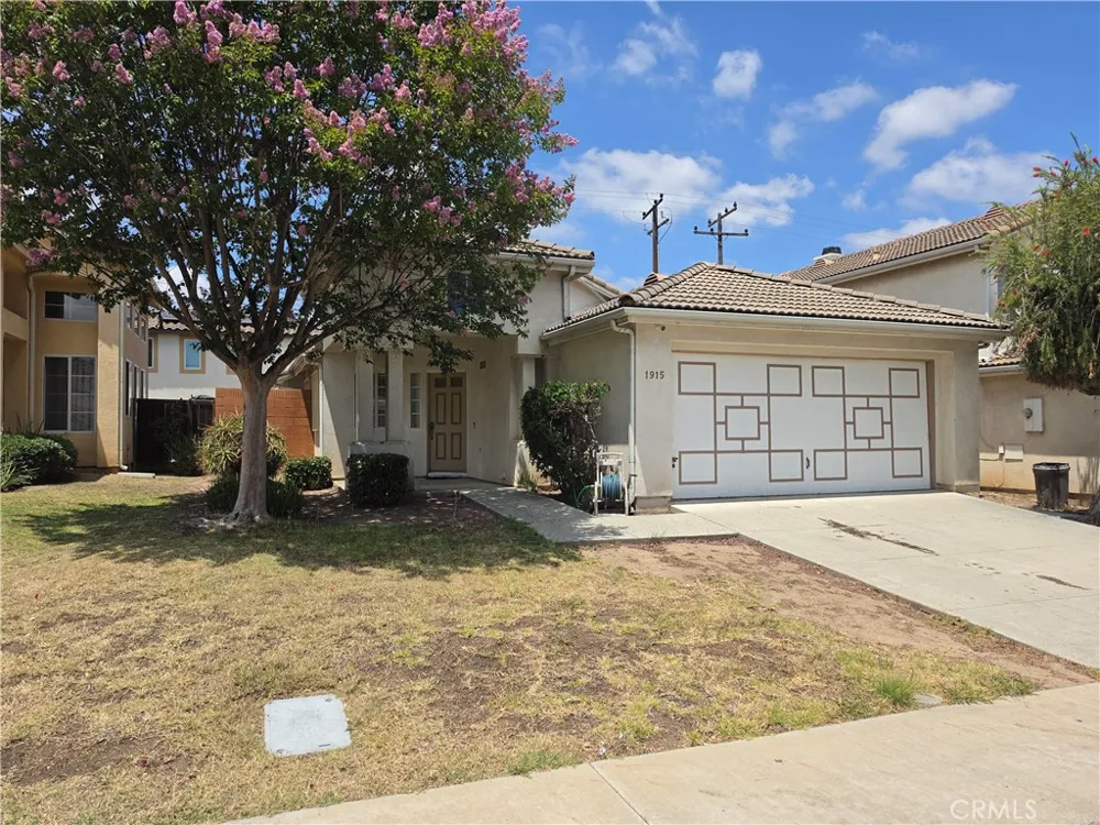 1915 W Stockwell Compton, CA 90222