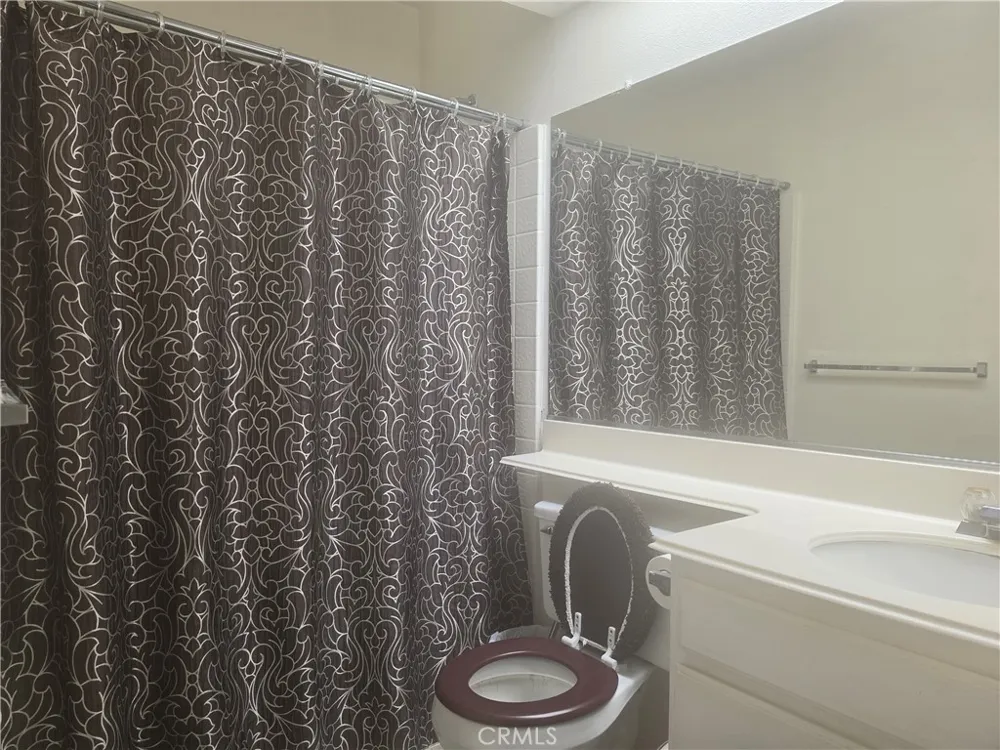 1915 W Stockwell Compton, CA 90222