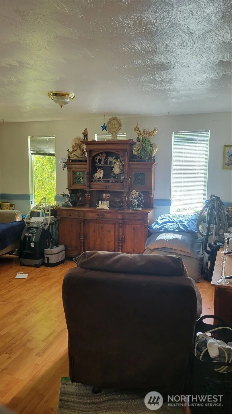 9411 356th Street S McKenna, WA 98558