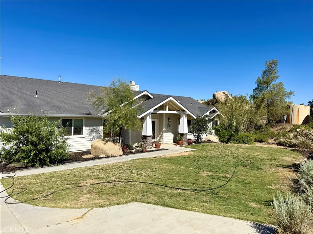 41577 Rolling Hills Aguanga, CA 92536