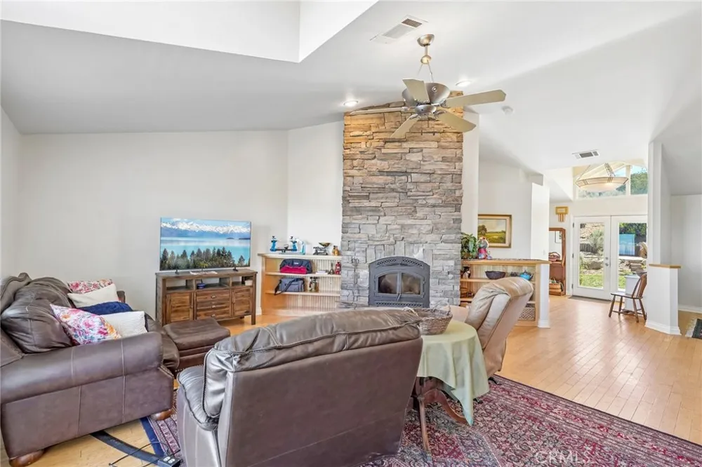 41577 Rolling Hills Aguanga, CA 92536