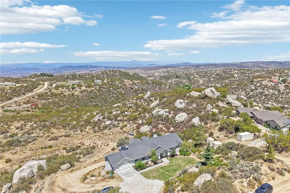 41577 Rolling Hills Aguanga, CA 92536