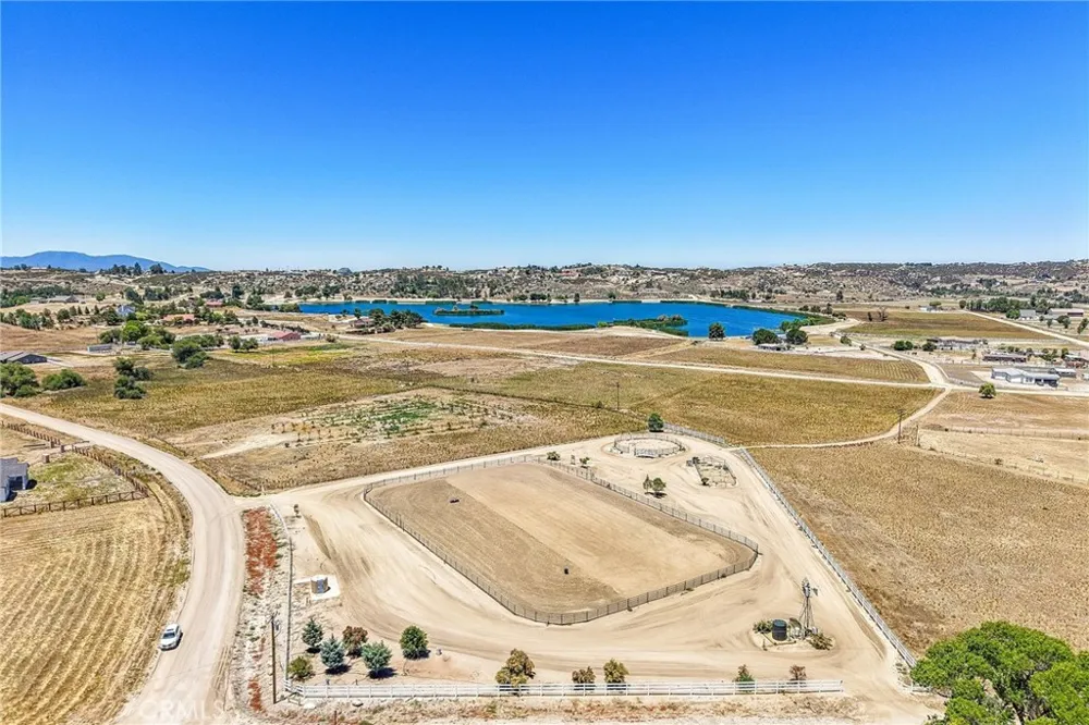 41577 Rolling Hills Aguanga, CA 92536