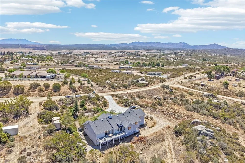 41577 Rolling Hills Aguanga, CA 92536
