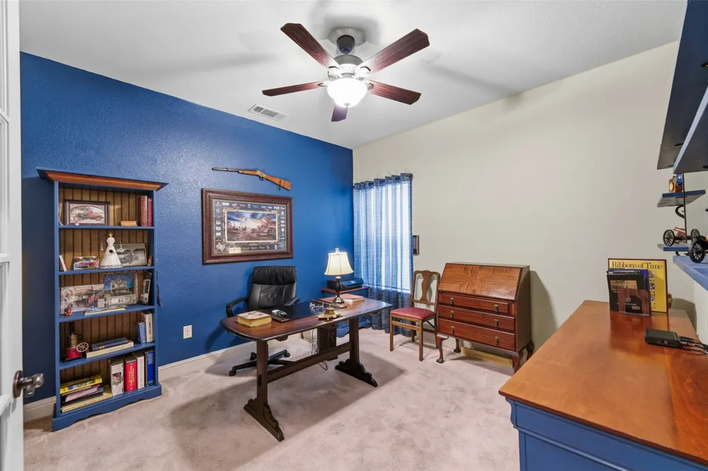 1243 Chartres Oak Ridge, TX 75142