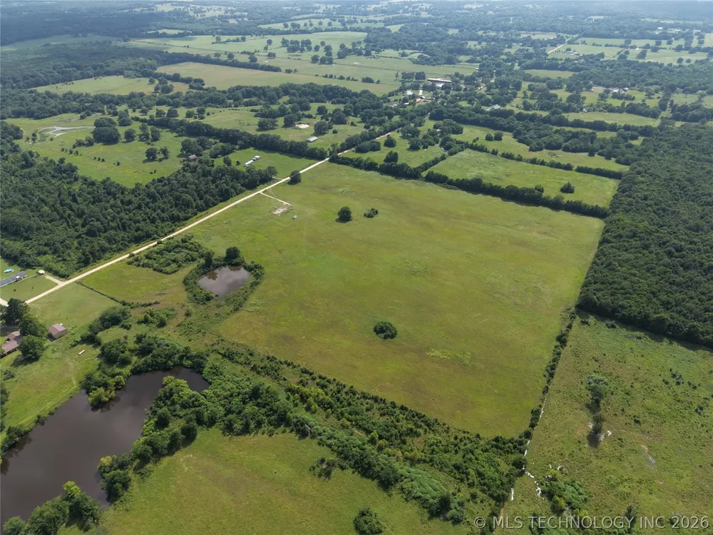 1673 Rock Creek Road Bokchito, OK 74726