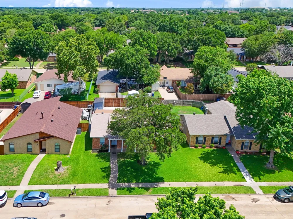 7232 Long Canyon Trail Dallas, TX 75249