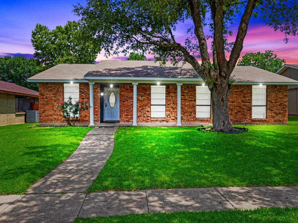 7232 Long Canyon Trail Dallas, TX 75249