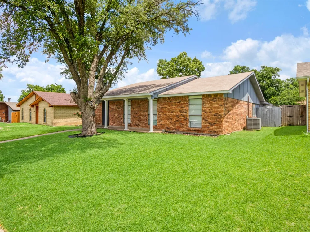 7232 Long Canyon Trail Dallas, TX 75249