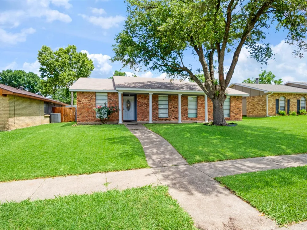 7232 Long Canyon Trail Dallas, TX 75249