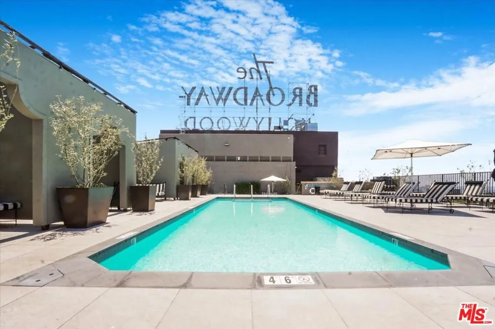 1645 Vine Street #905 Los Angeles, CA 90028
