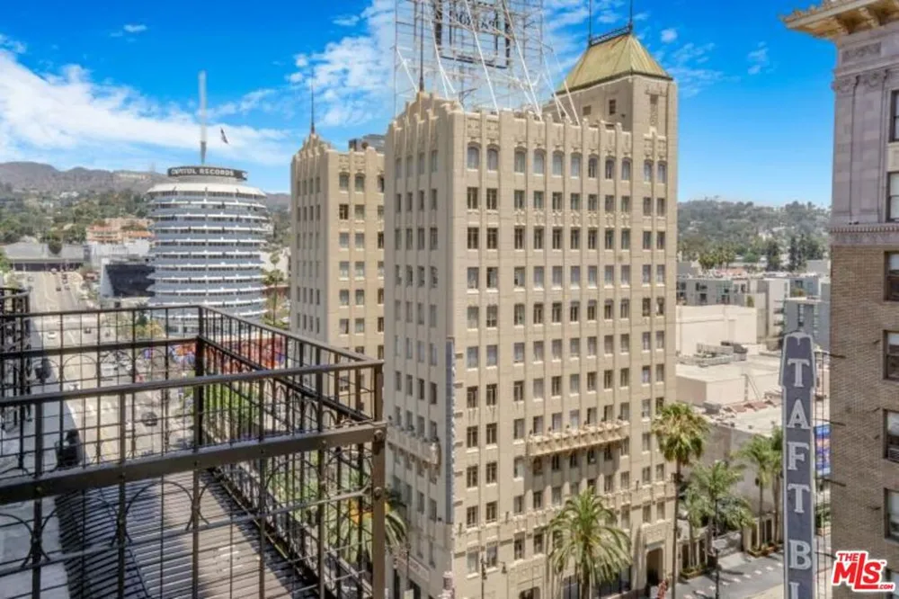 1645 Vine Street #905 Los Angeles, CA 90028