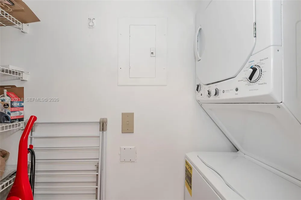90 Alton Rd #607 Miami Beach, FL 33139