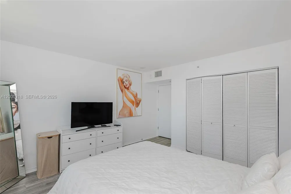 90 Alton Rd #607 Miami Beach, FL 33139