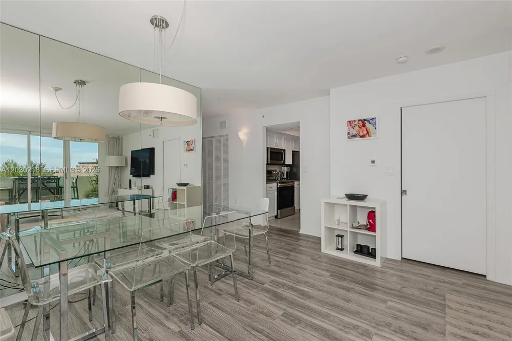 90 Alton Rd #607 Miami Beach, FL 33139