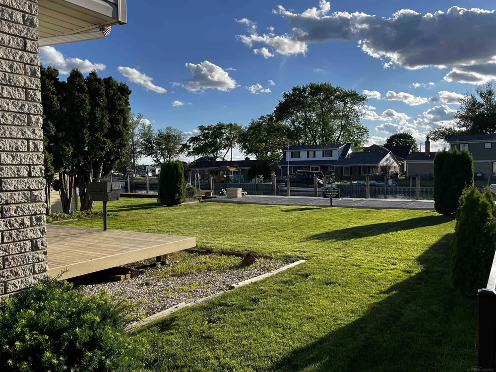 39375 E. Archer Street Harrison Charter Township, MI 48045