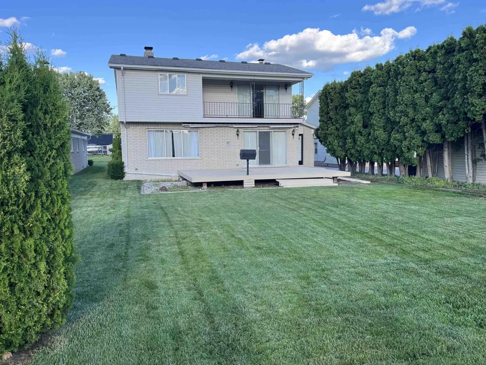 39375 E. Archer Street Harrison Charter Township, MI 48045