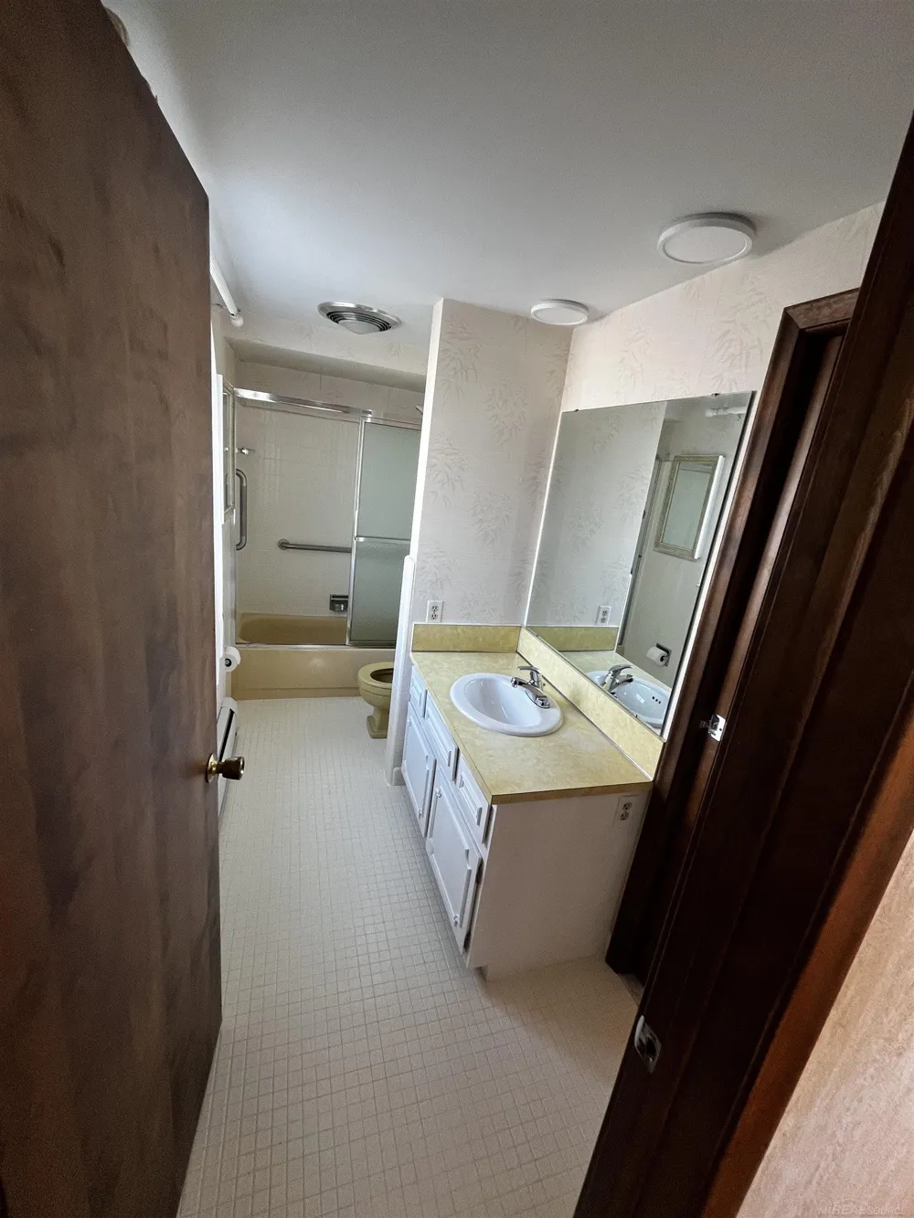 39375 E. Archer Street Harrison Charter Township, MI 48045