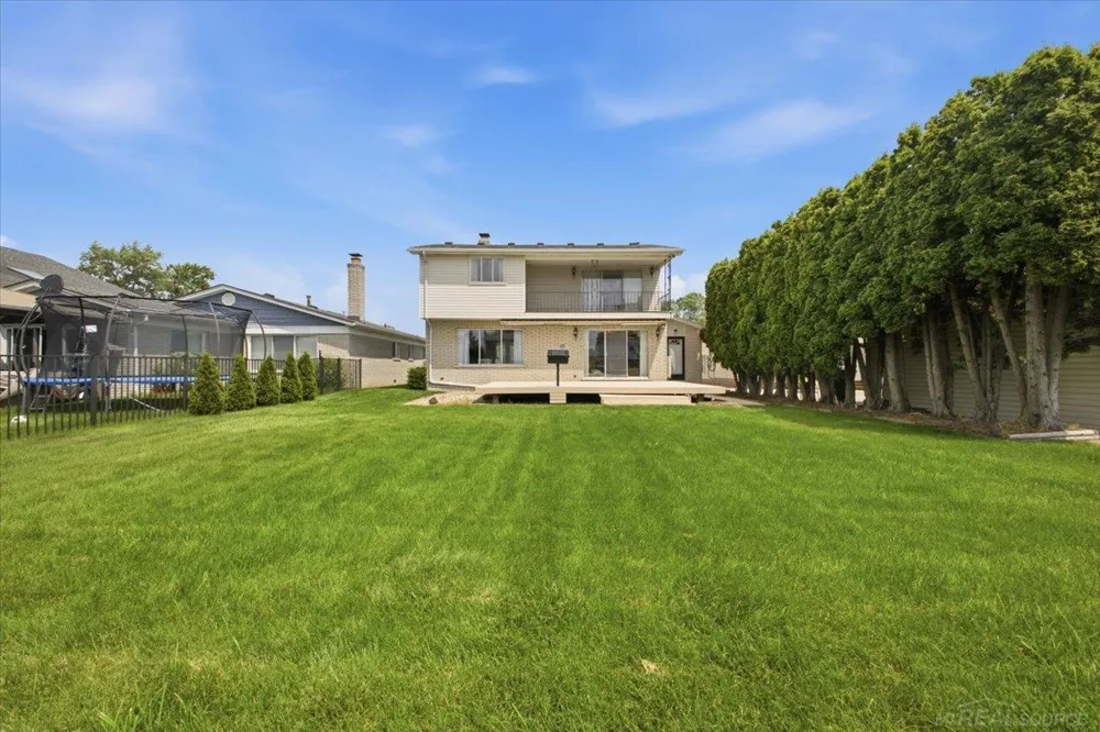 39375 E. Archer Street Harrison Charter Township, MI 48045