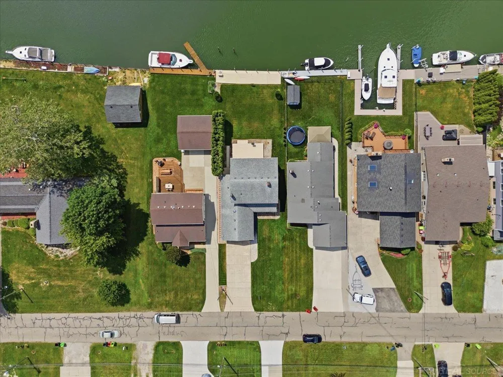 39375 E. Archer Street Harrison Charter Township, MI 48045