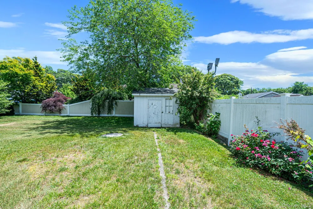 14 Pinelawn Avenue Farmingville, NY 11738