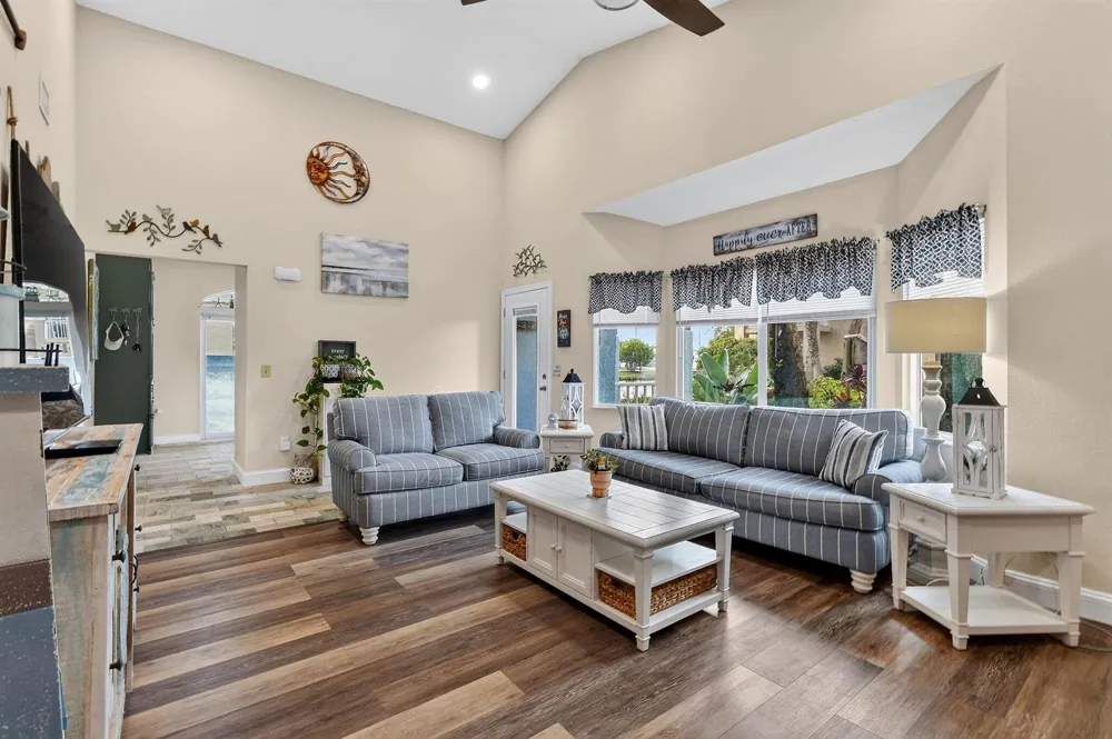 1646 SE Green Acres Circle #F101 Port St. Lucie, FL 34952