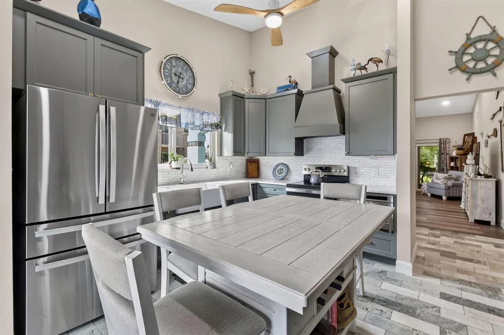 1646 SE Green Acres Circle #F101 Port St. Lucie, FL 34952
