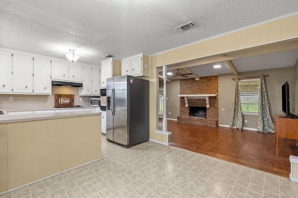 505 Pinewood Lane Hewitt, TX 76643