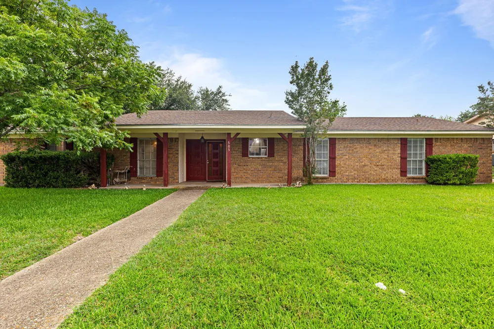 505 Pinewood Lane Hewitt, TX 76643