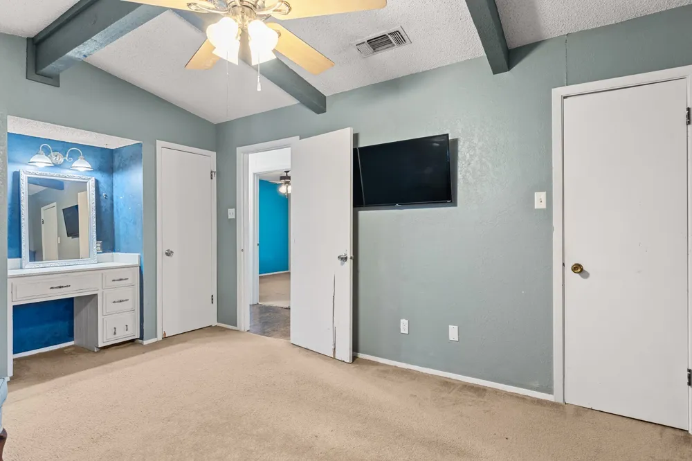 505 Pinewood Lane Hewitt, TX 76643