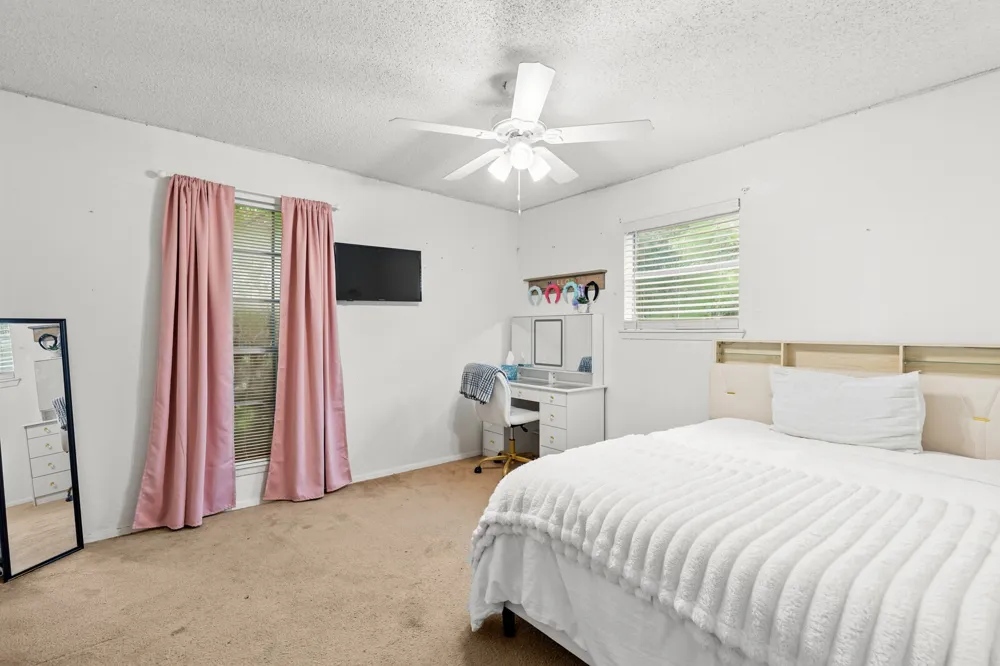 505 Pinewood Lane Hewitt, TX 76643