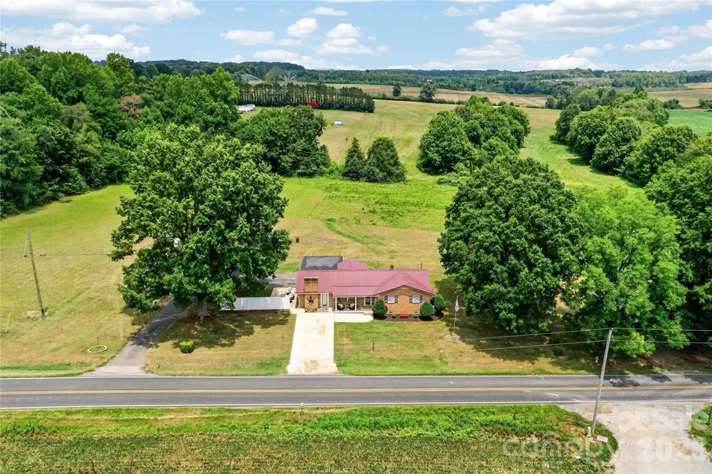 1316 Drumstand Road Stony Point, NC 28678