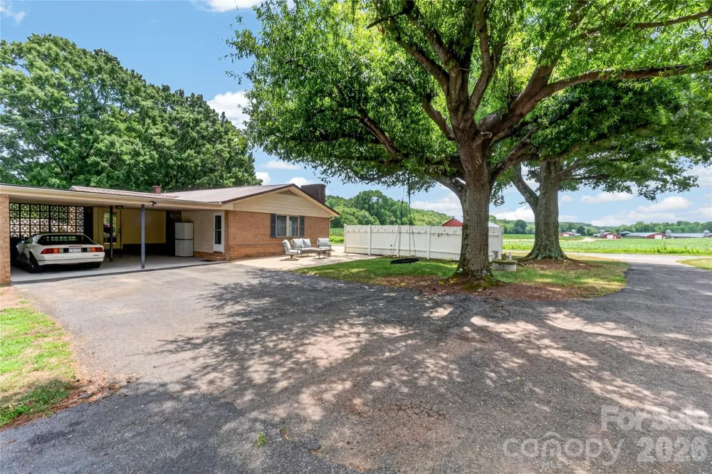 1316 Drumstand Road Stony Point, NC 28678