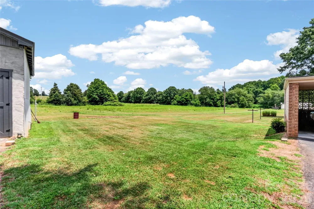 1316 Drumstand Road Stony Point, NC 28678