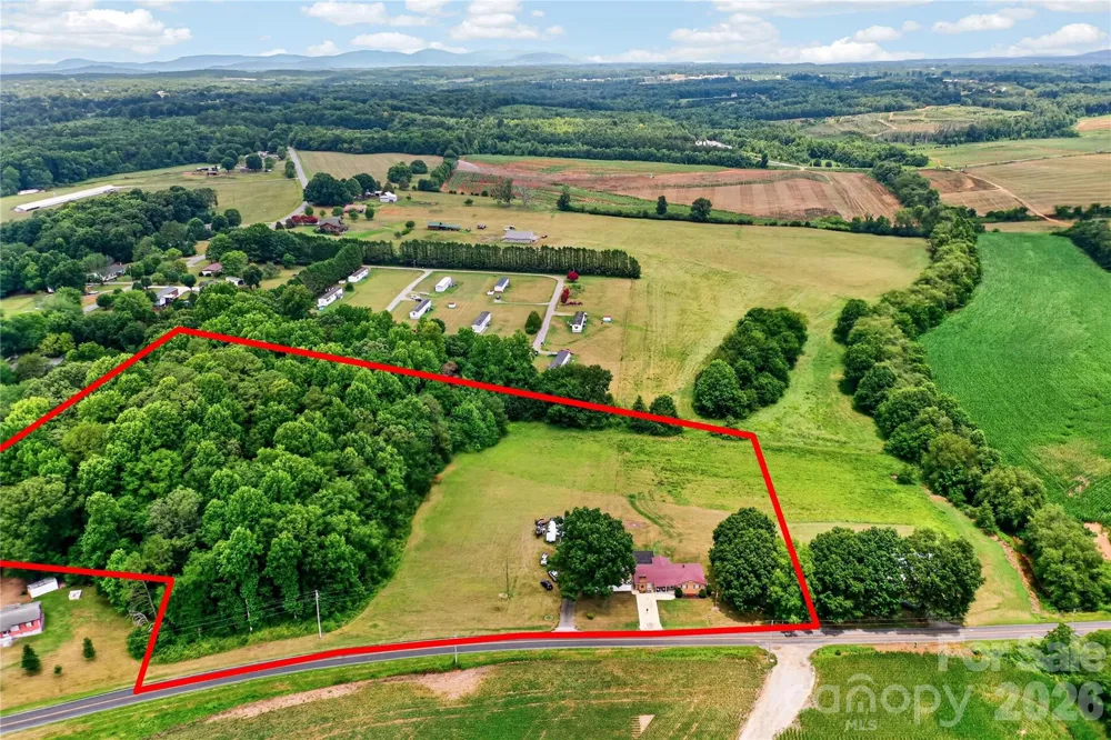 1316 Drumstand Road Stony Point, NC 28678
